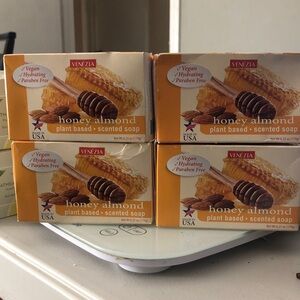 Venezia Honey Almond Vegan Soap
